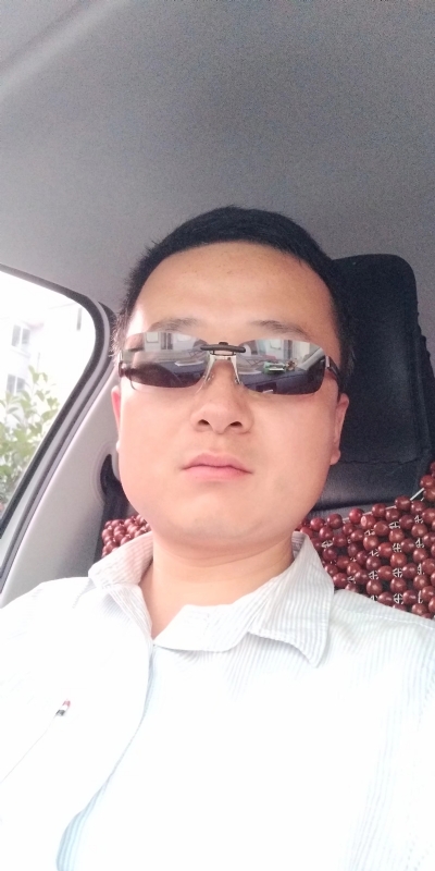 痛苦的单身狗的第一张照片--陇南认干亲服务网